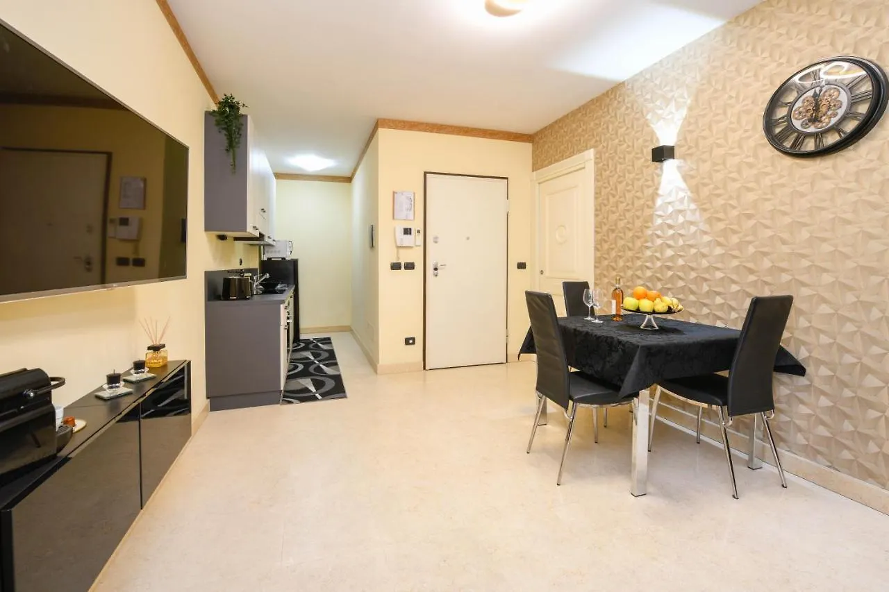 Appartamento Elite Du Lac Desenzano del Garda Daire